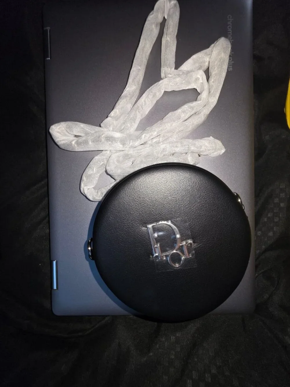 Dior compact stylish